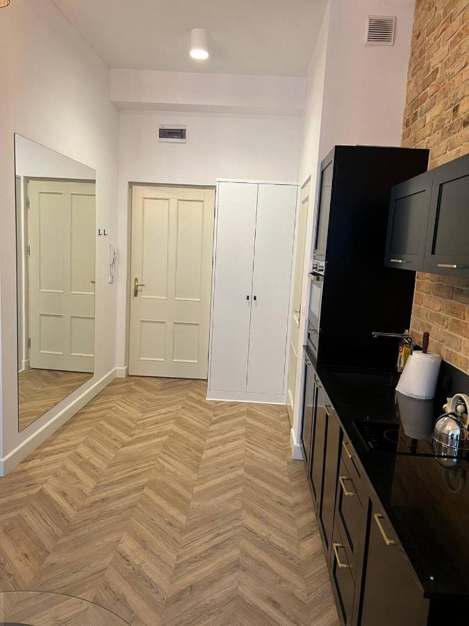 Luxury Apartment In The City Center , Wi-Fi - By Hik Apartments Varsó Kültér fotó