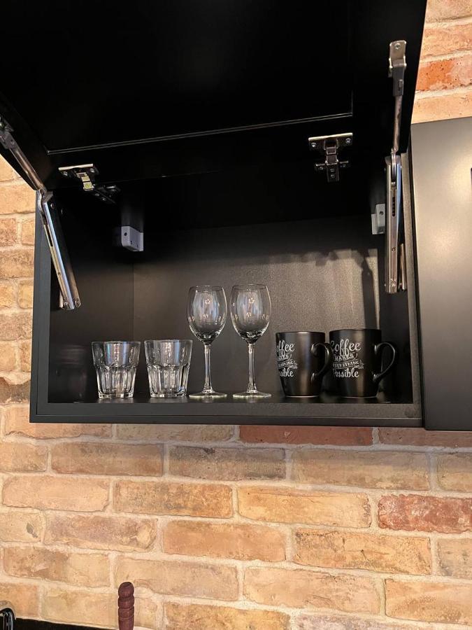 Luxury Apartment In The City Center , Wi-Fi - By Hik Apartments Varsó Kültér fotó